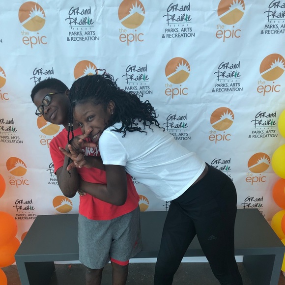 Meet your Posher, Sanmi - Picture 1 of 1